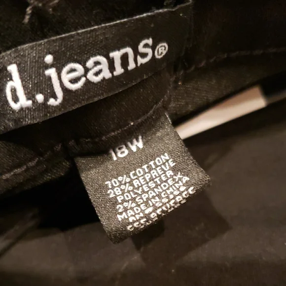 d. jeans NEW Black Lace-Up Hem Capri Pants Denim Bottoms NWT Women's 18 - Picture 7 of 15